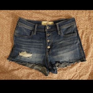 HOLLISTER GIRLS HIGH RISE DISTRESSED SHORT SHORTS